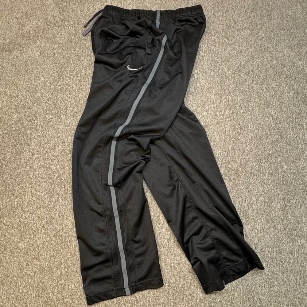 Nike Epic Mens Track Pants Black‎ Grey Stripe Athletic Training Pants Small